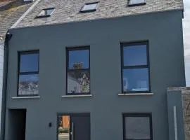 Shorebreak Apartment 1