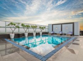 Country Inn & Suites by Radisson, Gurugram Sector 12, hotel s jacuzzi v destinaci Gurgáon