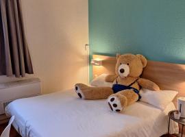 Brit Hotel Essentiel Tours Nord, hotel di Tours