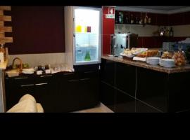 Residencial P, hotel v destinaci Sequeira