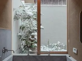 Ito Machiya Gion Shirakawa