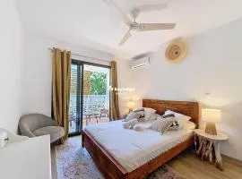 Ecrin Salé - T2 rénové de 64 m2 - Etang-Salé