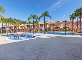 Jardins Vale de Santa Maria, with pool