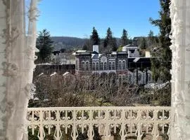 Le balcon des thermes