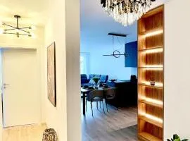 Exclusive City Apartment & Garden Bliss & Near Center & Free Parking
