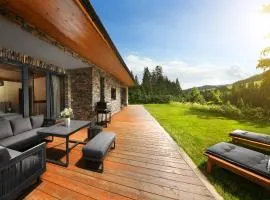 Chalet Mountain Rock - Luxury Retreat at Chalets Kvačianska Dolina