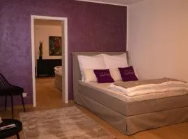 Mein Träumchen Apartements- 2 Lila stillvoll und zentral übernachten