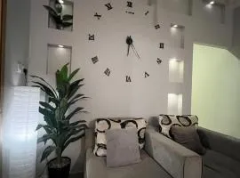 Classy & Private Flat 111