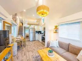 Rainforest Tiny Home Retreat 27