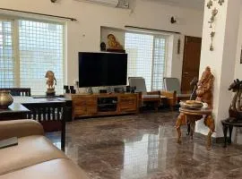 Garden Home mindfully laid out & furnished