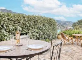 Peaceful Retreat with Stunning Sea View Private Terrace & Garden