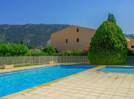 Family apartment - beach access swimming pool