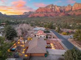 The Redrock Experience with Mtn Views & Hottub
