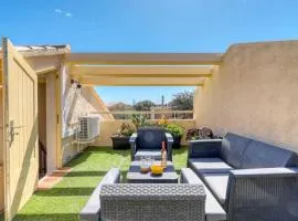 T3 duplex 18m2 terrace with sea view close to the beach