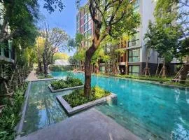 Sukhumvit BTS Tonglor Thonglor Quiet Cozy Pool Free Shuttle