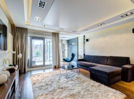 Dom & House – Old Town Waterlane