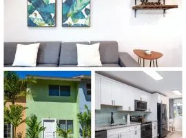 Spacious Townhome l Walk to World-Class Beaches and Local Dining!