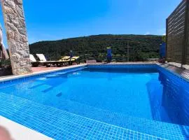 Casa-Cidreira-Villa-4P-en-baby-with-private-pool-in-a-natural-setting