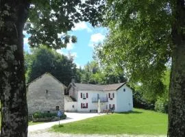 Baita Tersilia Near Lake And Mountain Veneto