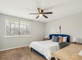 Brentwood U2 I Cozy & Comfy I 2bd I Free Parking, hotel in Nashville