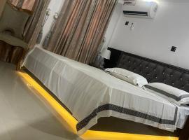 Peridot apt maitama, hotel em Abuja
