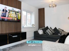 Large 4 Bedroom Home With Private Driveway Parking - Perfect For Contractors, Families, & Relocators，位于斯塔福德的酒店