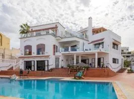 Apt & Studios In Private Villa With Pool