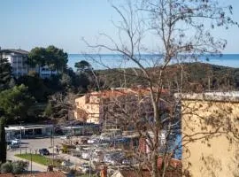 La Vista Apartment