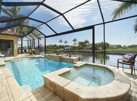 Summer discounts! Stunning Gulf-access home with saltwater heated pool & spa - Villa Francesca
