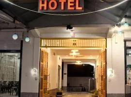 Baba Sundaram Hotel