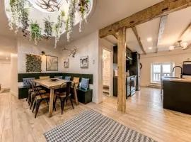 North House - Spectacular 3 Bedroom Old Quebec Penthouse