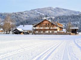Appartement Arnoldgut, hotel in Altenmarkt im Pongau