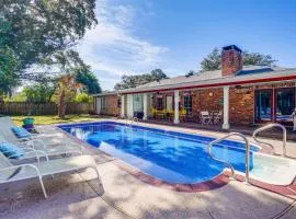 2 Mi to Gulfport Beaches Poolside Paradise!