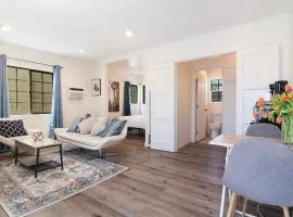 Cozy 2nd-Floor Studio Apartment Just a Block from Beverly Hills & Top LA Attractions