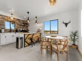 Charming Hoover Hideaway - Studio - A Location