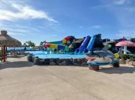 Water Slide Family friendly 3BR Condo