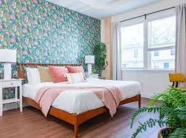 The Botanical Suite Newly Built Upscale Central
