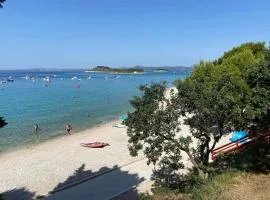 Beach House Mane Sol PAKOŠTANE