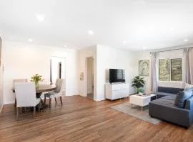 Comfortable 1-Bedroom Near Beverly Hills and Top LA Attractions