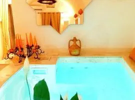 Stellaris Suite con Jacuzzi Idromassaggio e Incantevole Vista Mare