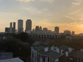 The Frenchman 2bed - 2 bath