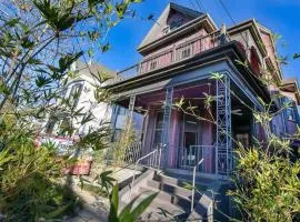 Claiborne Historic Victorian Mansion B - 5 bed-3 bath