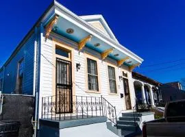 Charming St. Ann Studio