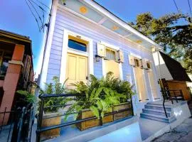 Elysian Historic Cottage - 4 bed-4 ensuite Baths