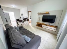 Casa Para Até 5 Hospedes Próximo UNITRI, Uberlândia Shopping e Palácio de Cristal, hotel v destinaci Uberlândia