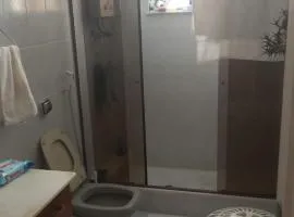 Sofa cama em sala adaptada com Ar condicionado