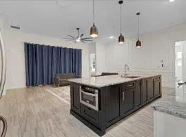 Spacious Modern Master Room in Orlando
