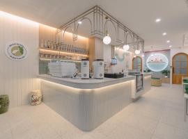 Baan Sutra Guesthouse, penzion ve městě Phuket