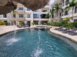 Susy paradise, hotel with hot tubs in Sos&uacute;a