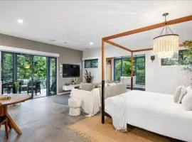 Mimosa Retreat - 250m to Chinamans Beach in Jervis Bay!